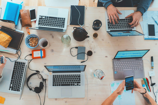 Comment Créer un Calendrier de l’Avent Numérique : Une Version Moderne et Connectée